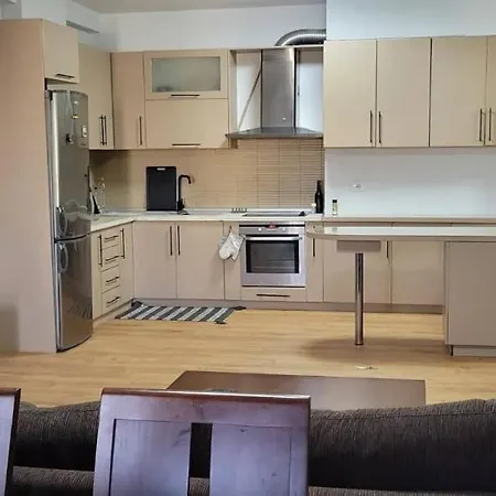 Apartment Family *